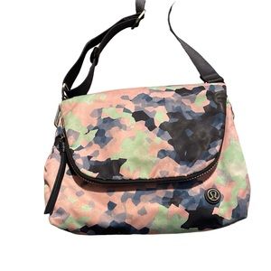 Lululemon Party Om Bag Clouded Dreams Multi / Deep Coal RARE Crossbody Belt